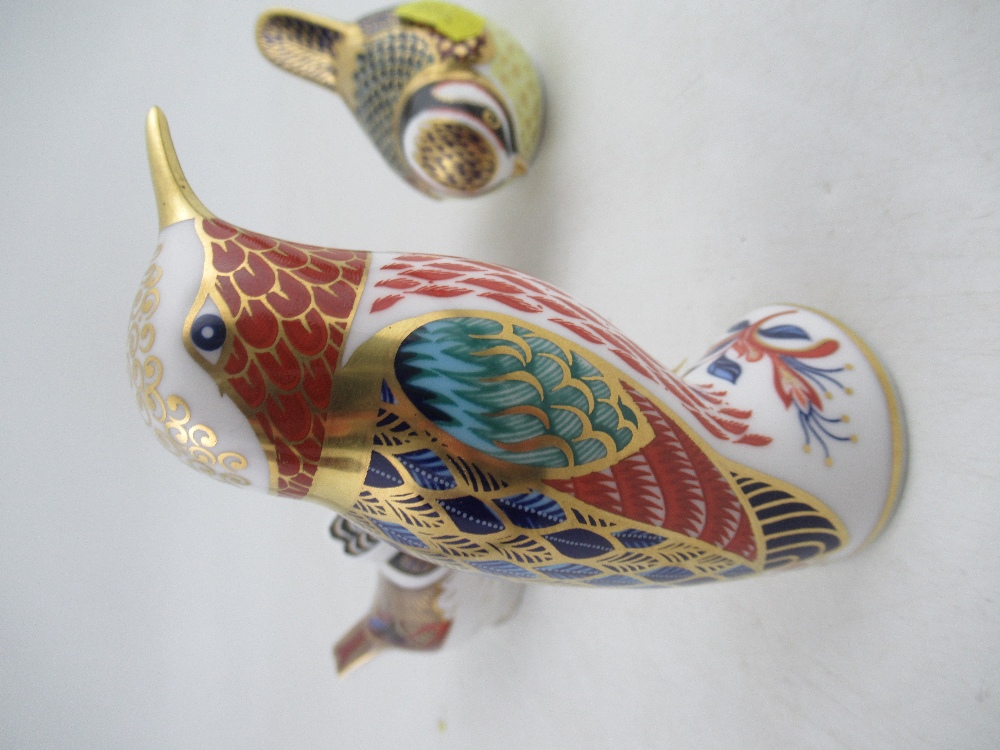 Four Royal Crown Derby paper weights , a Kingfisher and three other birds - Image 2 of 4