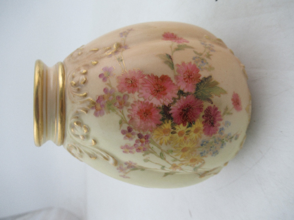 A pair of Royal Worcester blush ivory vases decorated with flowers together with a Royal Worcester - Image 5 of 7