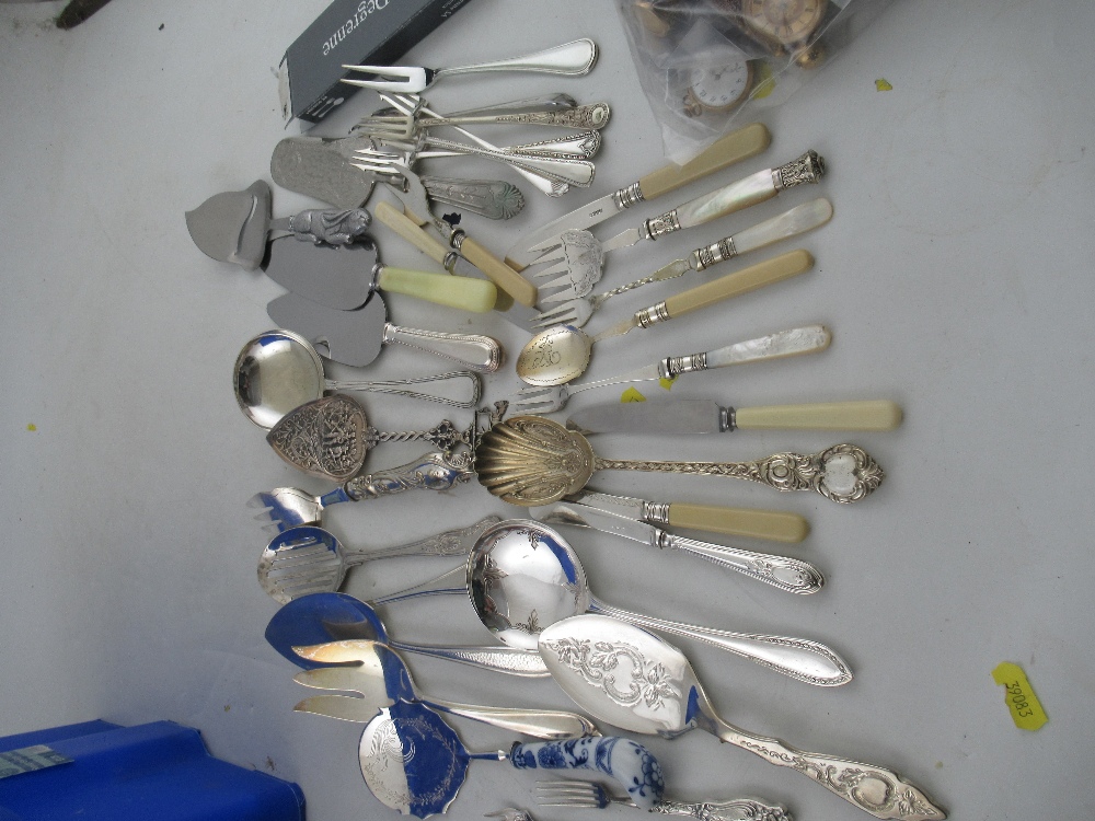 A collection of silver plated flatware etc - Image 2 of 4