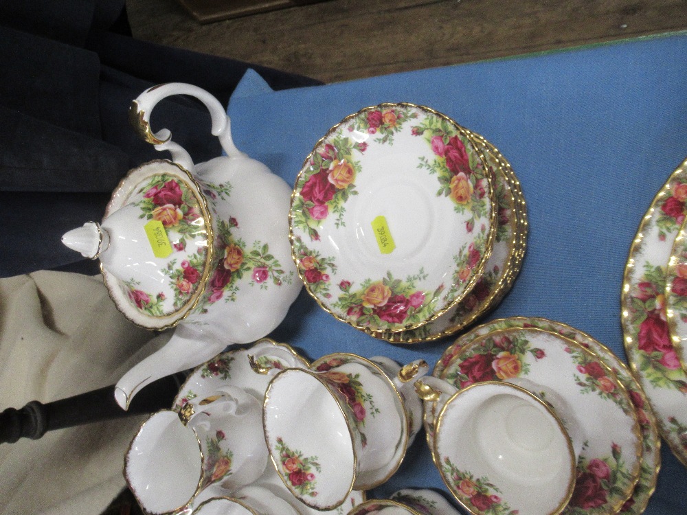 A collection of Royal Albert Old Country Rose tea ware - Image 2 of 3