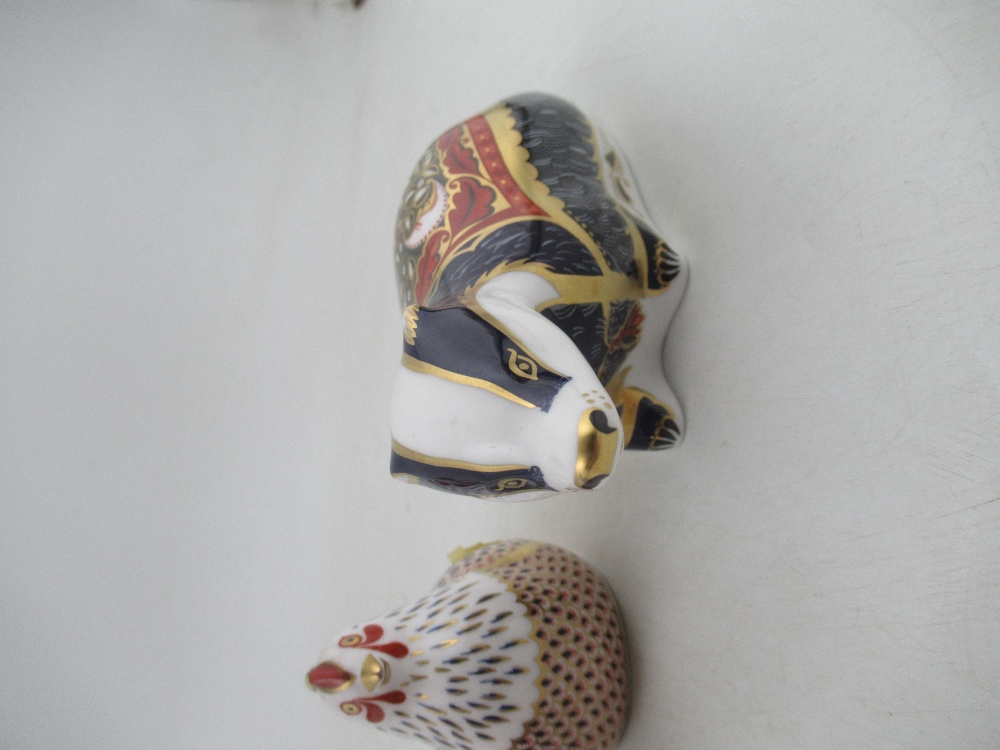 A Royal Crown Derby Badger, Cockerel and a hen - Image 3 of 6