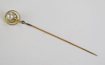 A Gold, untested Pearl and Sapphire Stick Pin, indistinct stamped mark, 1.2g