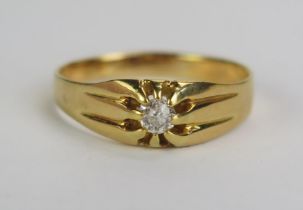 A Gent's Old Cut Diamond Solitaire Ring in a precious yellow metal setting, c. 3.7mm stone, KEE