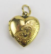 A 9ct Gold Back and Front Heart Shaped Locket with chased scrolling decoration, 19mm drop, 1.86g