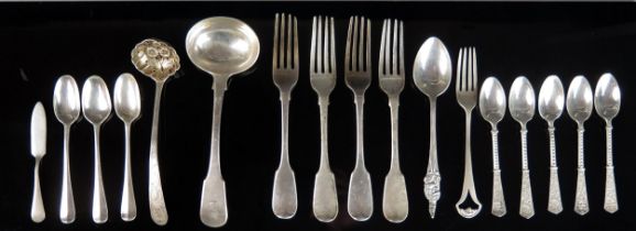 A collection of silver flatwares, 381gms, 12.28ozsvarious makers and dates, includes four Fiddle