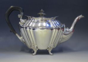 A late Victorian silver teapot, maker Joseph Rodgers & Sons, Sheffield, 1899, of oval outline,