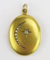 A Victorian Precious Yellow Metal, Diamond and Pearl or Cultured Pearl Locket, c. 2.2mm old cut
