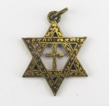 A Messianic Cross Judaic Star Pendant with yellow metal inlay, 34.9mm drop