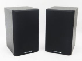 A pair of Wharfedale Diamond 9.0 stereo speakers, 24cm high.