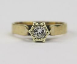 A 9ct Gold and Diamond Solitaire Ring, 4mm illusion set stone, size J, 2.33g