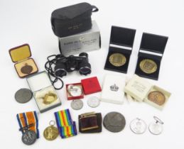 A World War I pair to 945793 Dvr. J. Walker. R.A. War and Victory Medals, assorted Royal