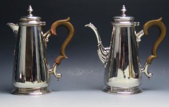 A George V silver coffee pot and hot water jug, maker J B Chatterley & Sons Ltd, London, 1934, of