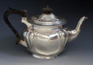 An Edward VII silver teapot, maker Joseph Gloster Ltd, Birmingham, 1905, of oval Art Nouveau