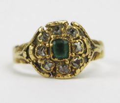An Early 19th Century Emerald and Diamond Cluster Ring with chased decoration to the shank, 9.6mm