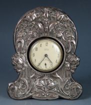 An Edward VII silver pocket watch holder, maker Williams (Birmingham) Ltd, Birmingham, 1903, of