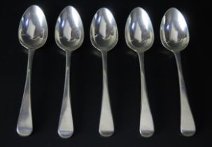 Set of five George IV Old English pattern dessert spoons, maker Solomon Royes, London, 1820, 182gms,