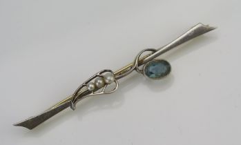 A 15ct Gold and Platinum Faced, Aqua Marine and Seed Pearl or Cultured Seed Pearl Brooch, c. 53.4mm,