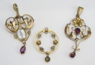 Three 9ct Gold Pendants, the largest set with a baroque pearl or cultured pearl and amethyst, 46.7mm