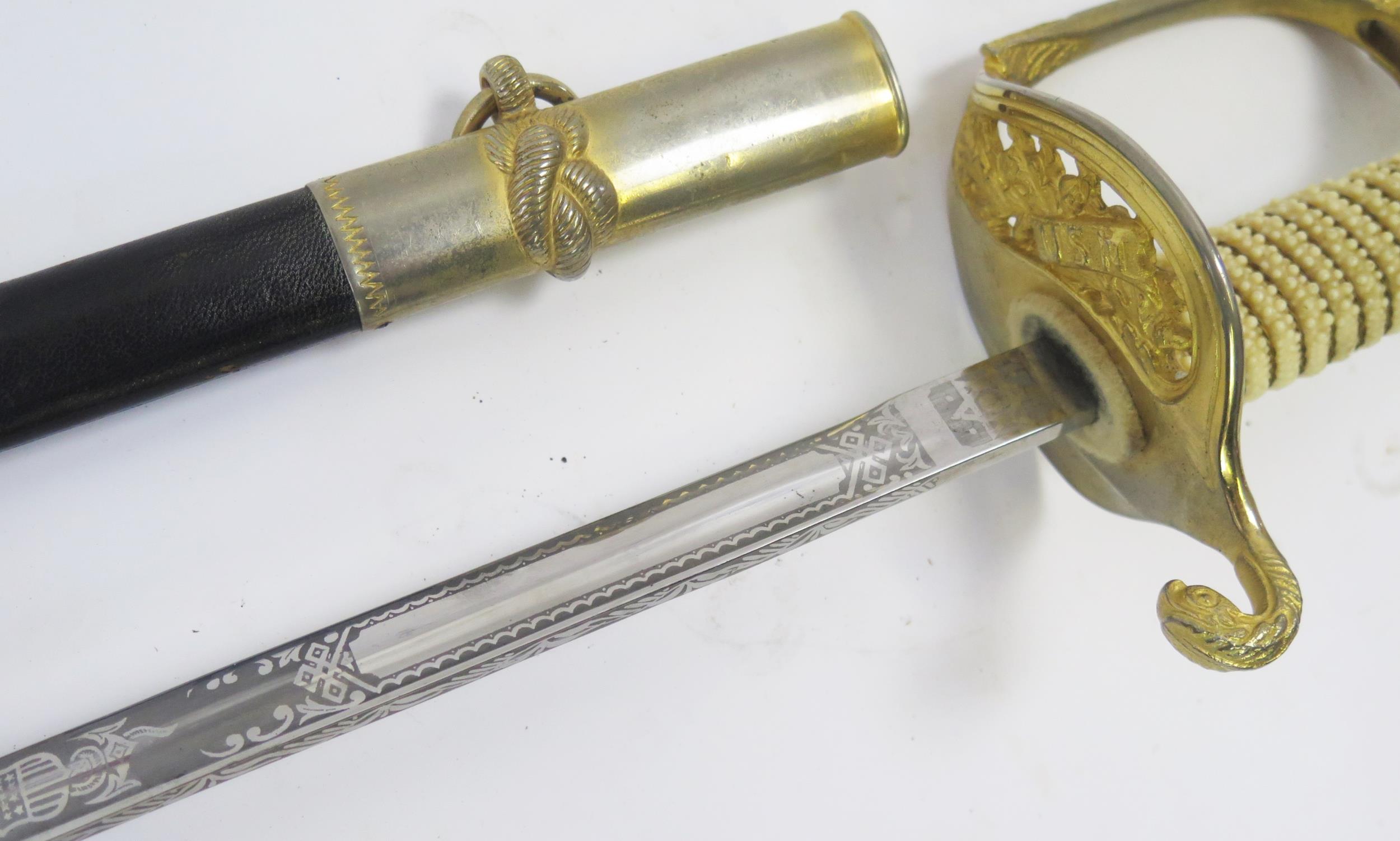 A Spanish reproduction American Civil War style naval officers sword with 78cm etched and fullered - Image 4 of 4