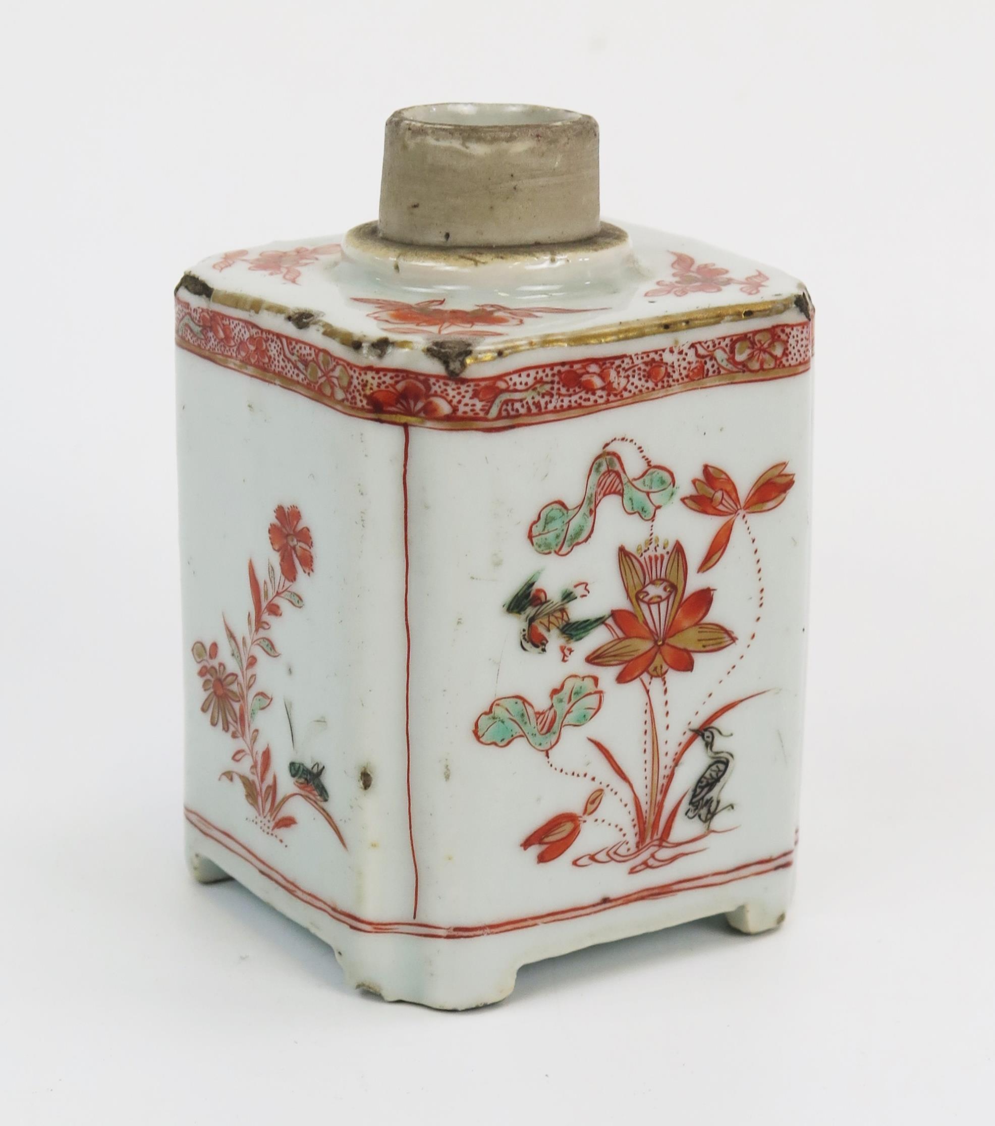 A Chinese Porcelain Tea Flask, Kangxi, 11cm