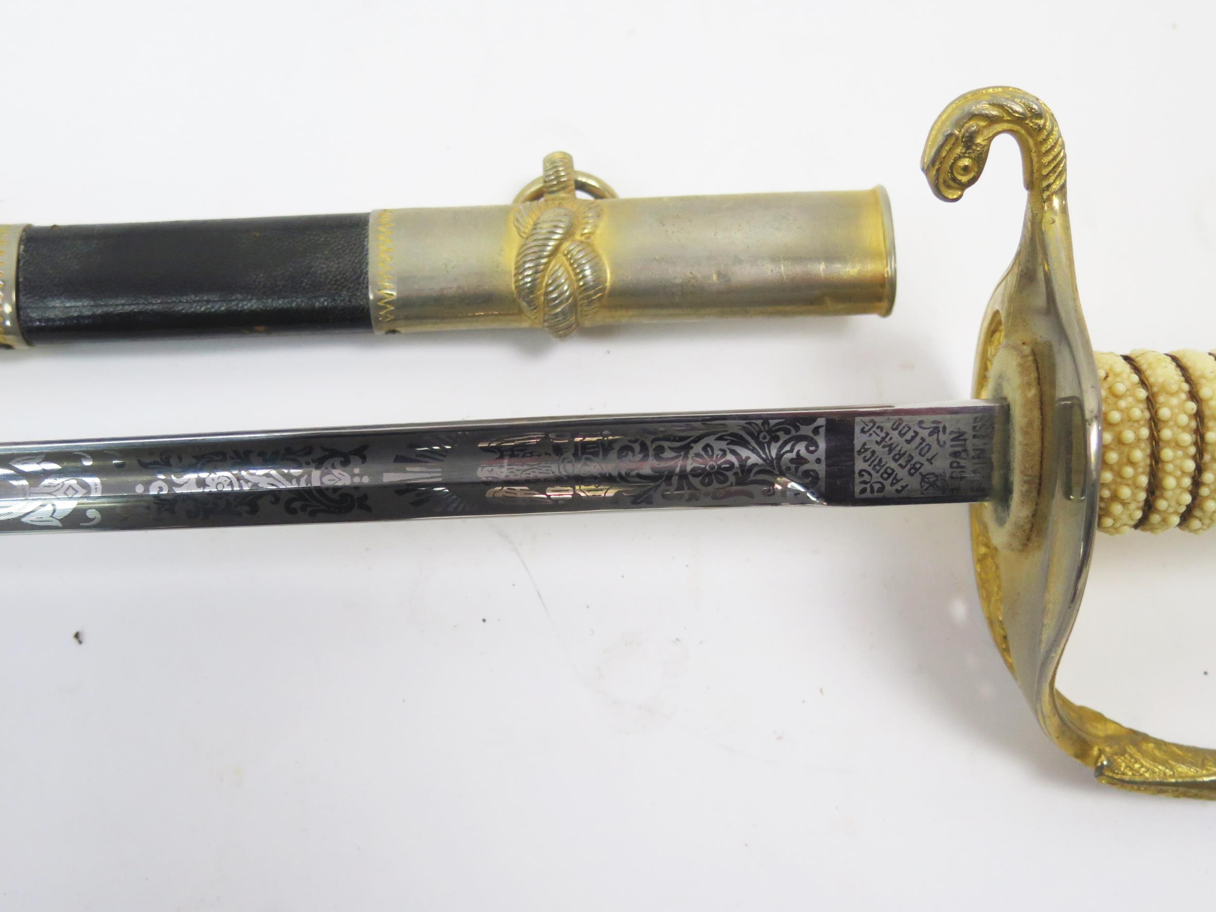 A Spanish reproduction American Civil War style naval officers sword with 78cm etched and fullered - Image 2 of 4