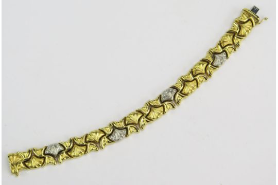 A SUPERORA 18ct Gold and Diamond Bracelet, 8" (20cm), stamped 750, 13.4mm wide, 35.85g