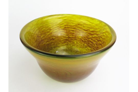 A Murano style glass vase with yellow jade variegated decoration, 14cm high, 25cm diameter. - Image 2 of 2