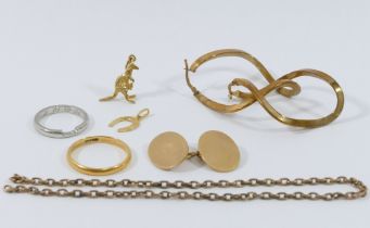 Assorted 9 carat gold items and yellow metal items stamped '.375' and '9CT', comprised of a single