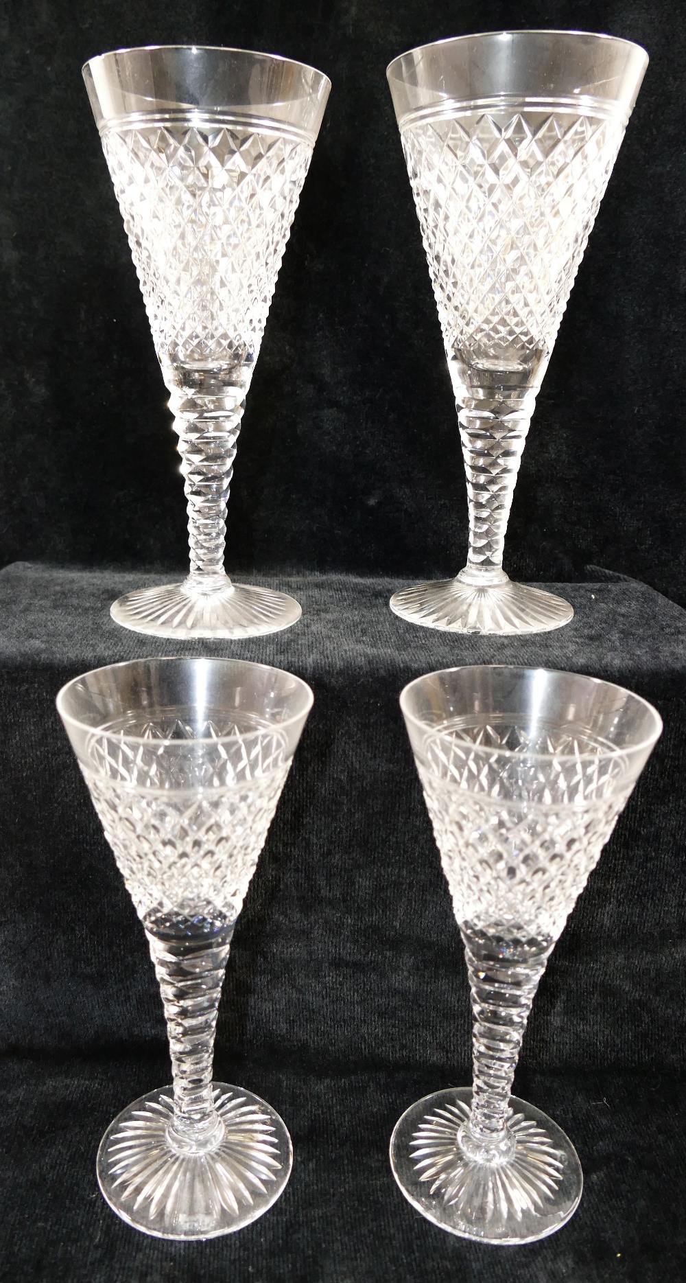 A quantity of stemmed drinking glasses comprised of four air twist glasses, 15cm high, 3 cut glass - Bild 6 aus 7