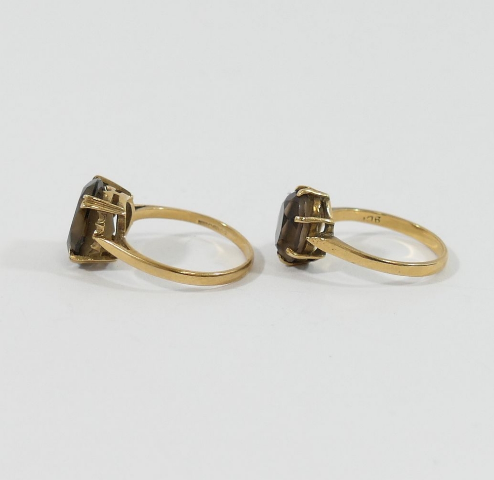 Six 9 carat gold single stone rings, set with smokey quartz and citrine, combined weight 24.6g gross - Image 5 of 5