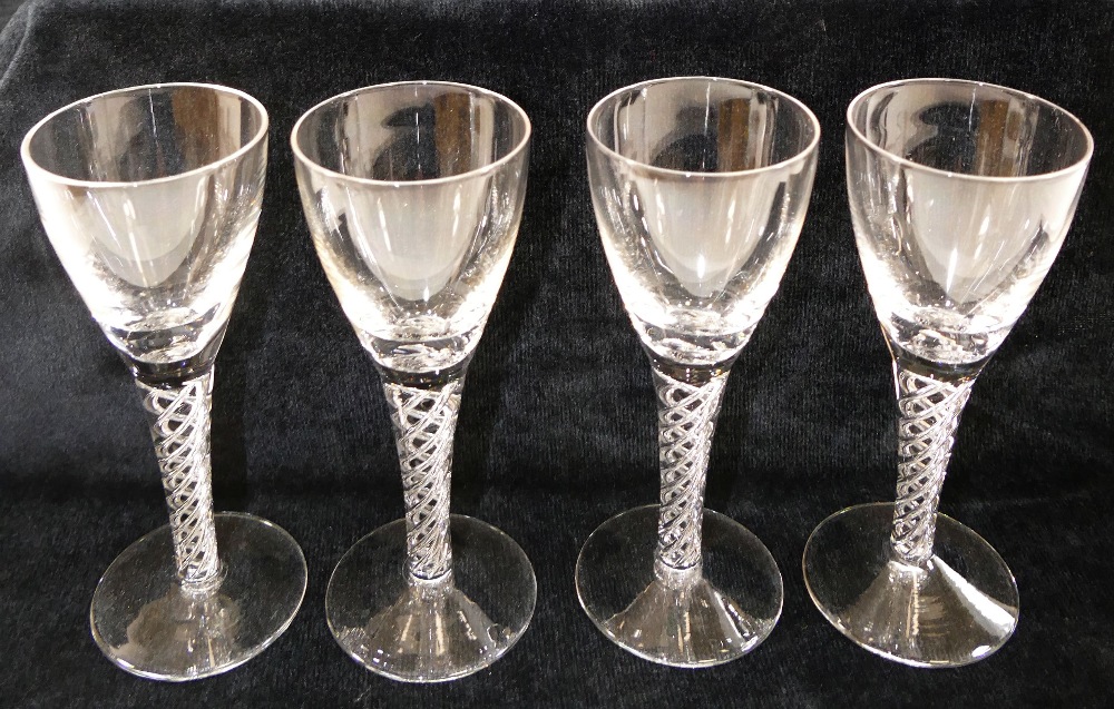 A quantity of stemmed drinking glasses comprised of four air twist glasses, 15cm high, 3 cut glass - Bild 4 aus 7