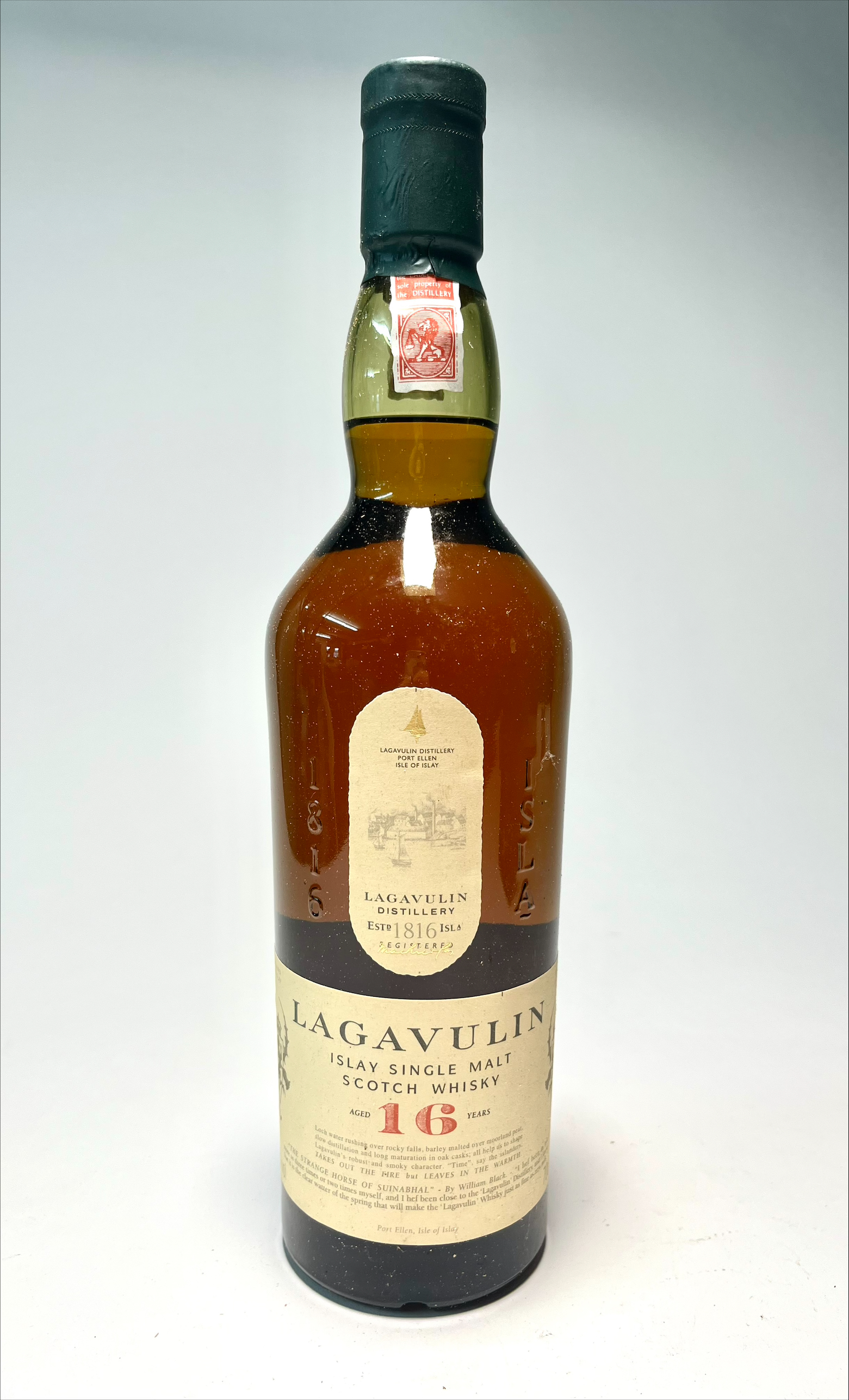 A bottle of Lagavulin Islay Single Malt Scotch Whisky (Lagavulin Distillery est. 1816), aged 16 - Image 2 of 2