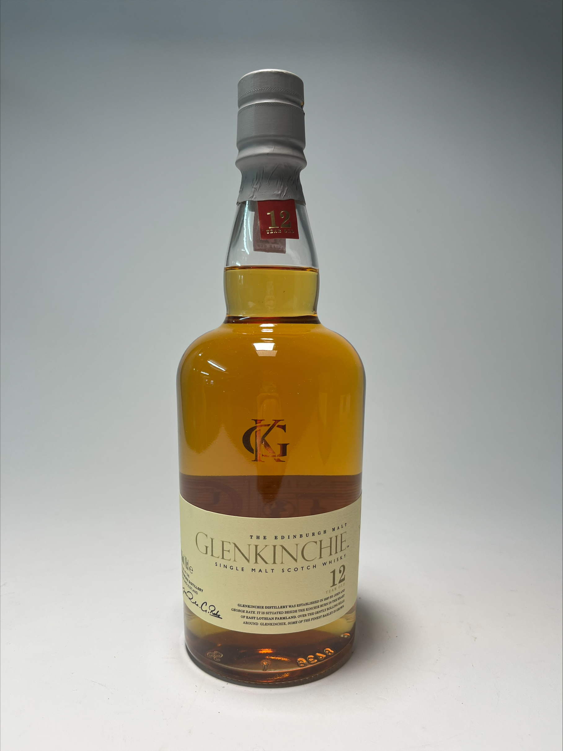 A bottle of The Edinburgh Malt Glenkinchie Single Malt Scotch Whisky, aged 12 years, distilled at - Image 2 of 2