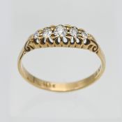 A five stone diamond ring, set in 18ct yellow gold, size O.