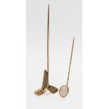 1)Beautifully elegant 9ct yellow gold pearl stick pin two golf clubs with central 4.30mm cultured