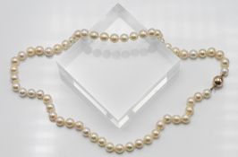 Single row uniform cultured pearl necklace, approx. length: 50cm, pearl size: 8.00mm, 9ct yellow