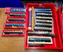 Collection of Hornby model railway 00 gauge, carriages, restaurant cars, Royal Mail carriages, first