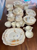 An extensive Dinner Service "Astoria Shape" "Coralie" by Alfred Meakin, England, 102 pieces in