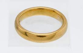 A 22ct yellow gold wedding band, Size M/N approx. 7.60g.