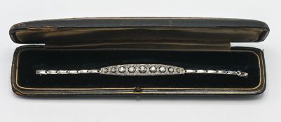 A fine diamond set bracelet, length approx. 18cm, including clasp.