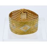 An 18ct multi coloured gold woven Venetian honeycomb pattern cuff bracelet, diamond textured