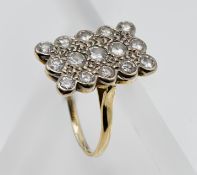 An 18ct yellow gold diamond rectangular cluster ring, set with fifteen diamonds, round brilliant