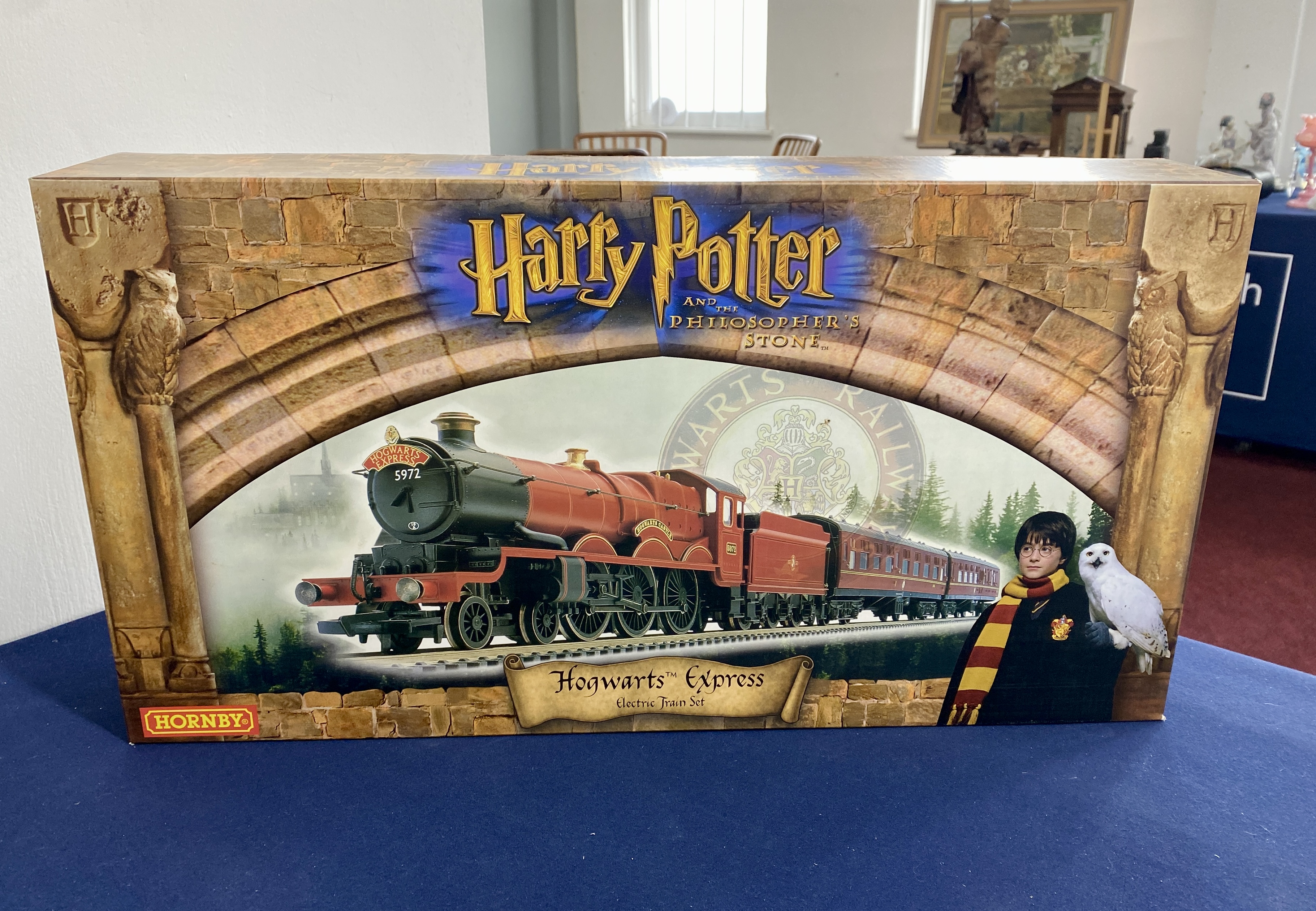 Harry Potter and the Philosophers Stone - Hornby Hogwarts Express Electric Train Set, Boxed