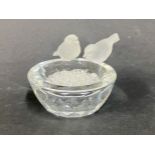 Swarovski Crystal Glass, Bird bath with two birds, boxed. Also includes a small bag of small gems.