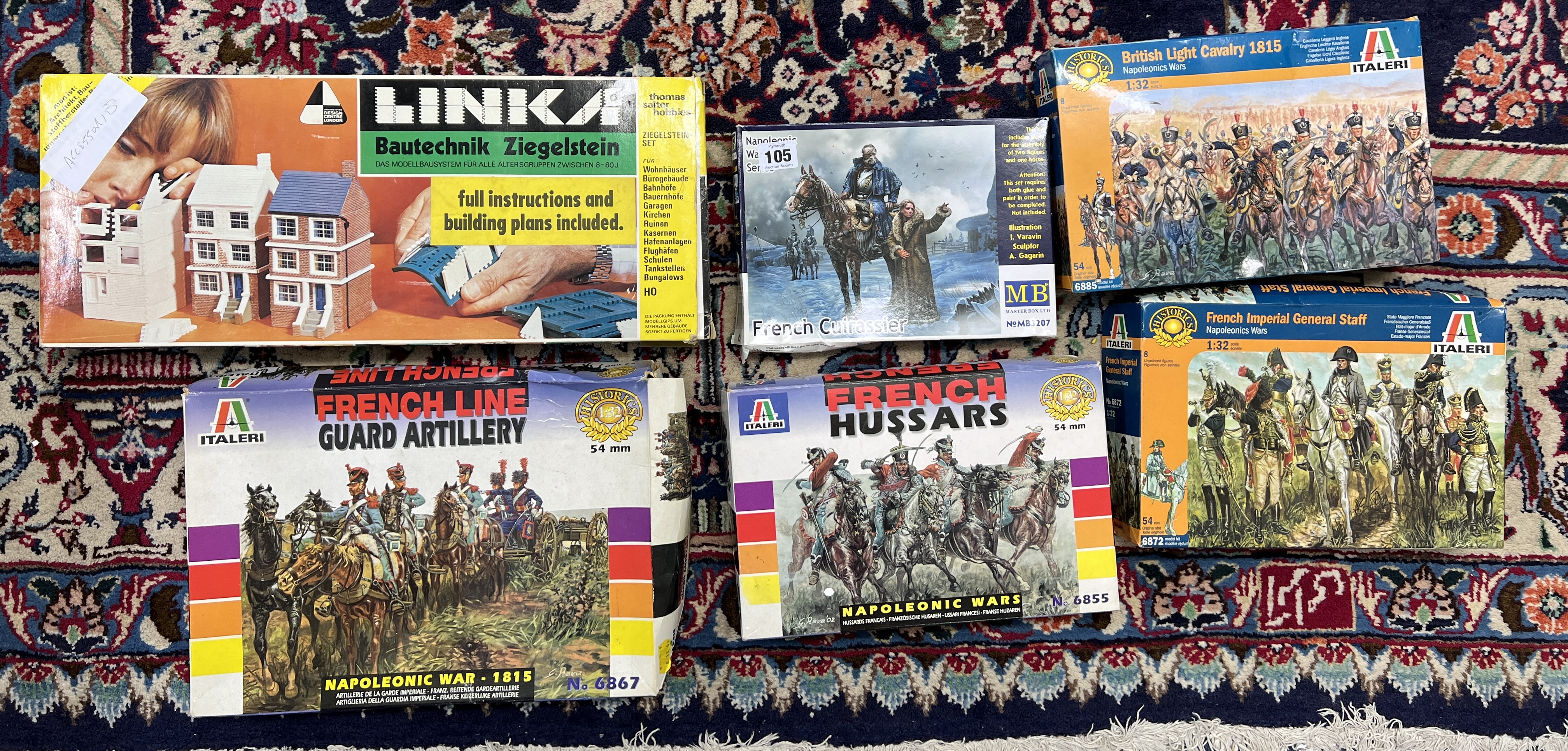 A collection of military figurines and models, makes by Master Box LTD, Italeri and Thomas Satler