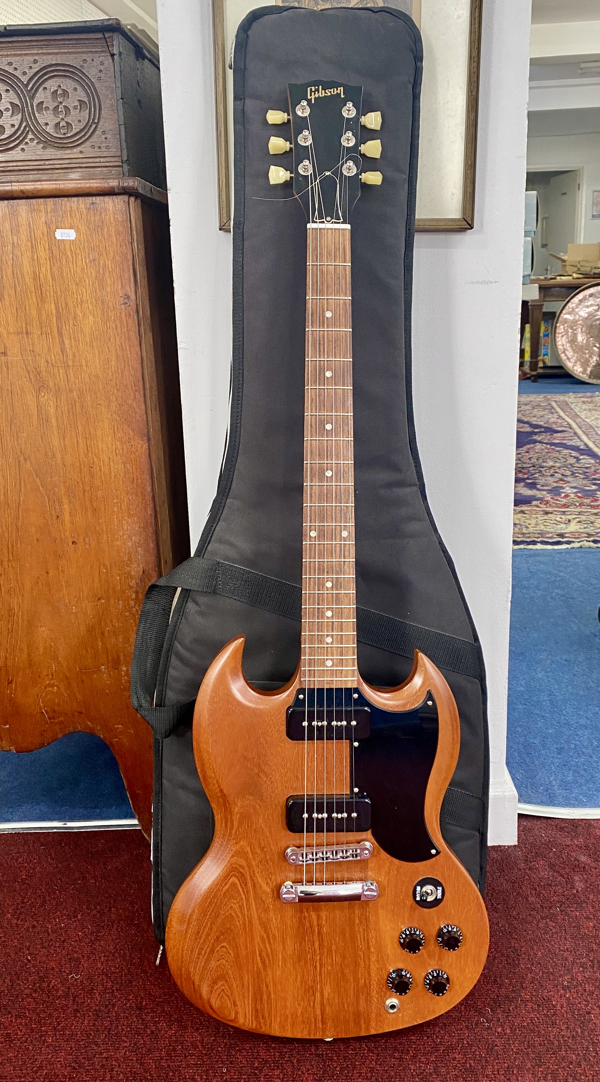 A Gibson USA electric guitar with rhythm and treble impressed mark 108220596 circa 2012 with carry