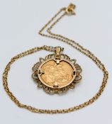 A Victoria 1900 Gold sovereign within a 9 carat pendant mount on a 9 carat fine gold chain. 15.5