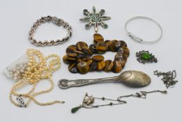 Bag of various Silver and other jewellery and objects