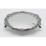 An Edwardian silver Goldsmiths & Silversmiths Company salver, diameter 26cm, approx. 17.2oz