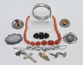 Bag of various Silver and other brooches, and jewellery